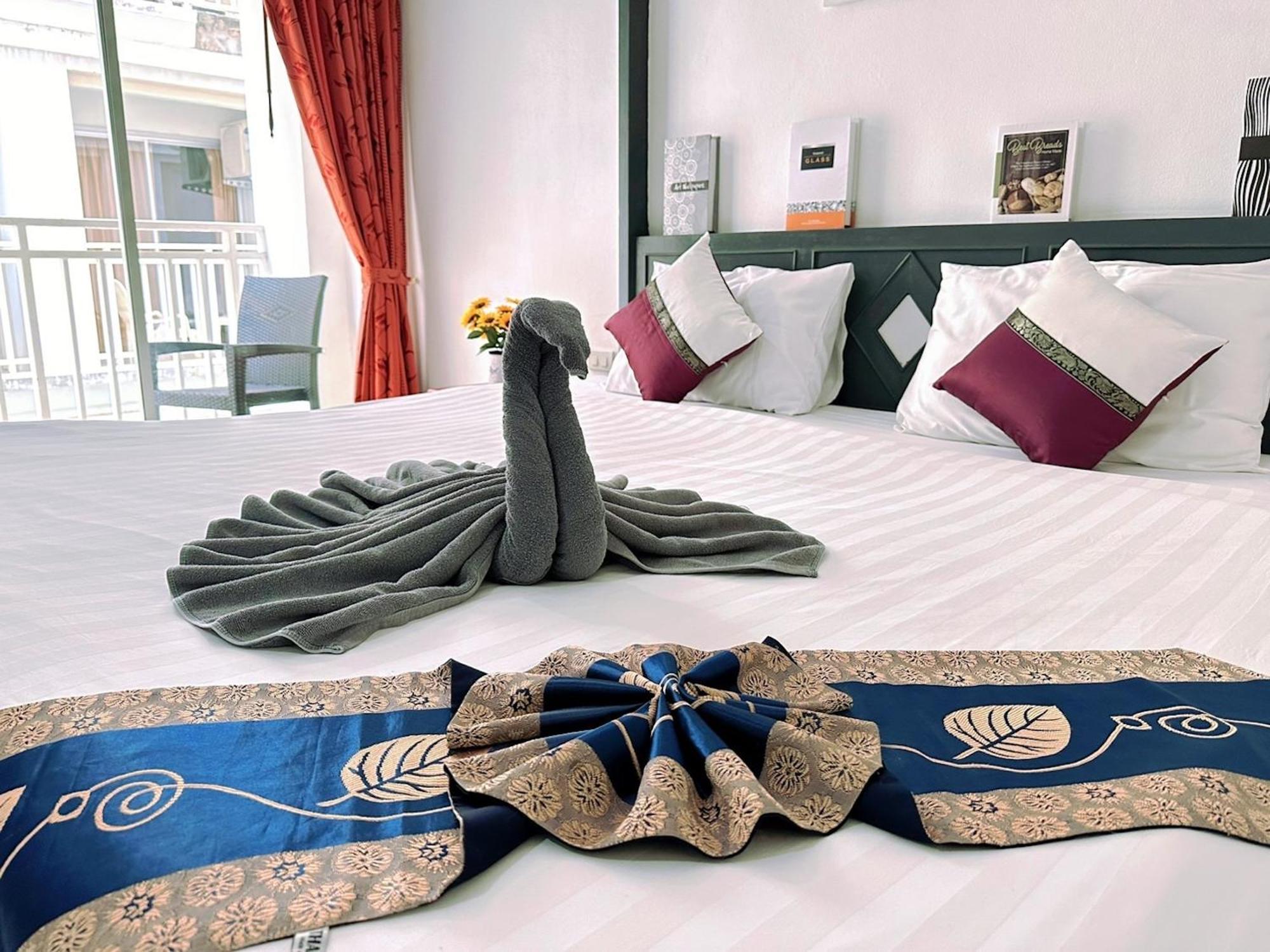 Hotel Baya Phuket Patong Pokoj fotografie