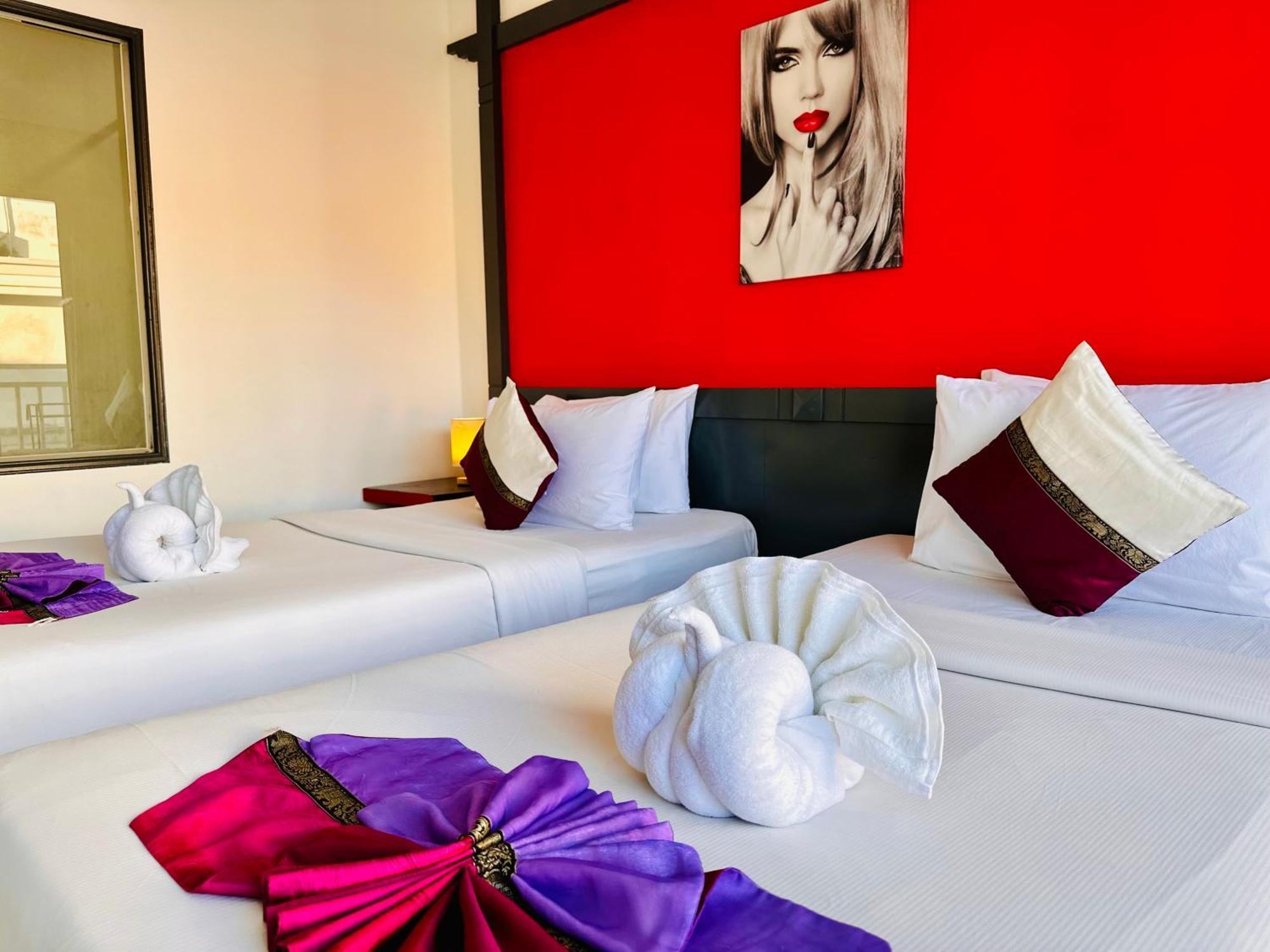 Hotel Baya Phuket Patong Exteriér fotografie
